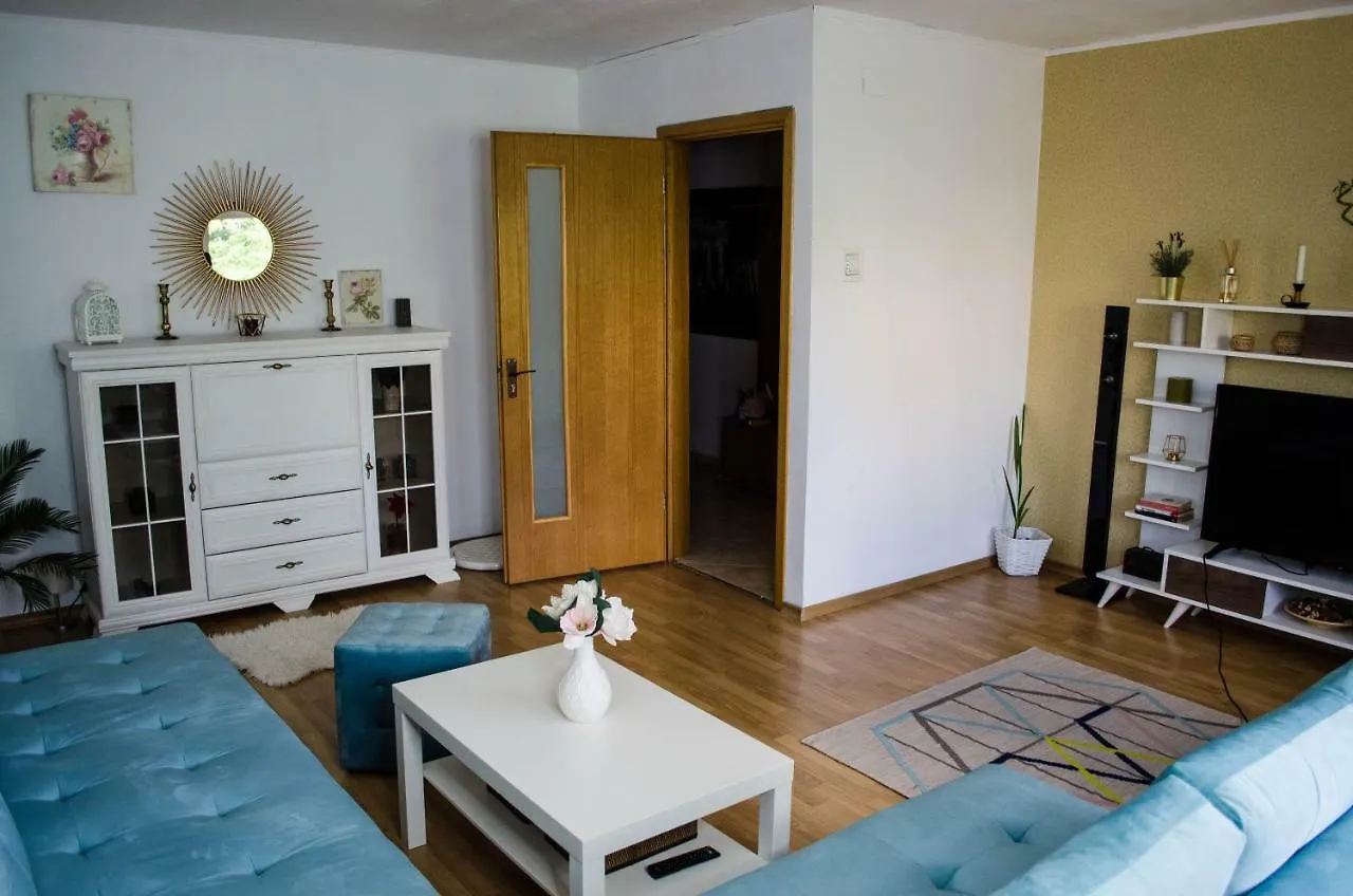 Collosal Apartment With Garden Bucharest